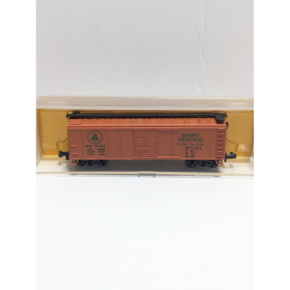 Vintage Maine Central MEC 14788 N Scale Boxcar Brown The Pine Tree Route